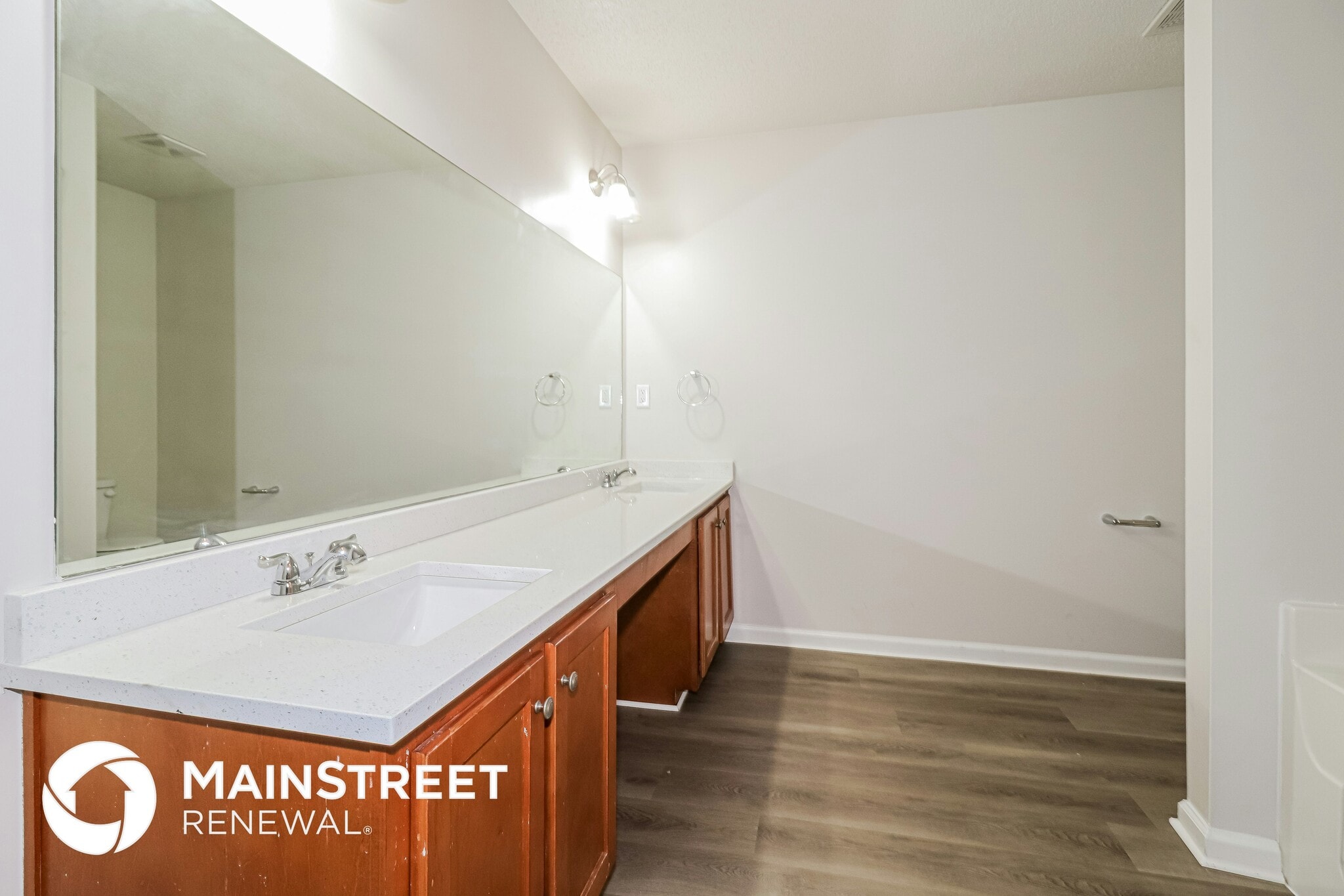 Building Photo - 10071 Branley Oak Dr