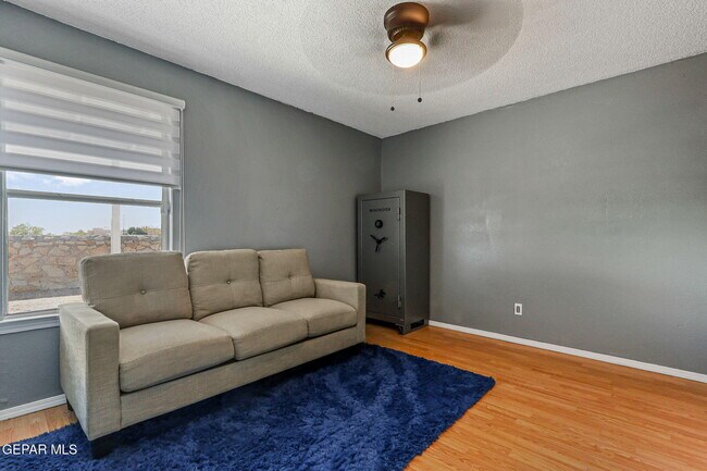 Building Photo - 12340 Tierra Humeda Dr