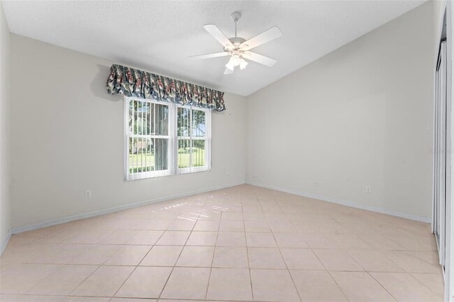 Building Photo - 25316 Crestwater Dr
