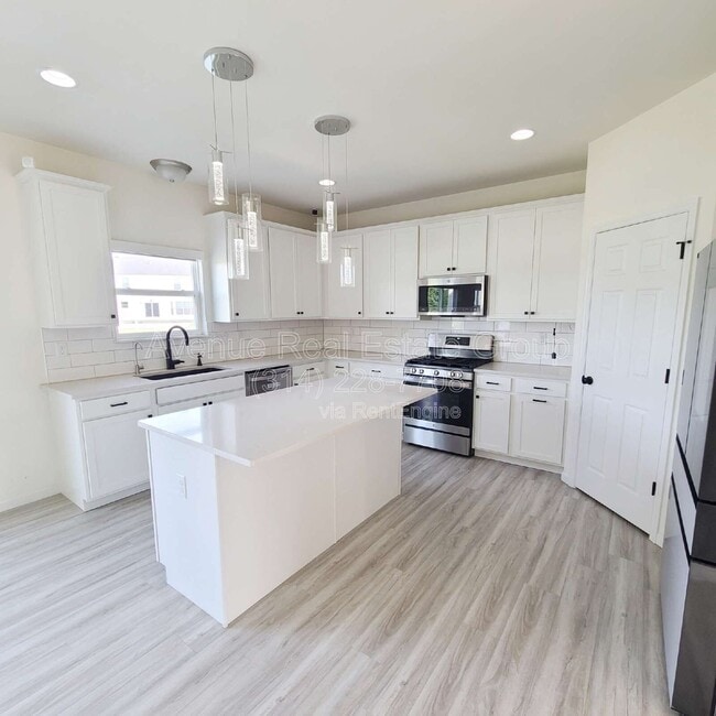 Building Photo - 157 Pampano Ln