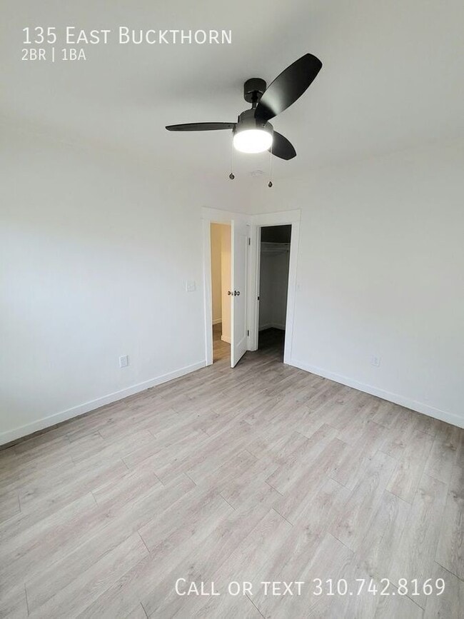 Building Photo - 135 East Buckthorn-