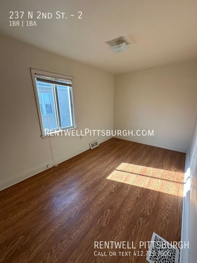 Building Photo - 1 Bedroom Apartment in Jeannette