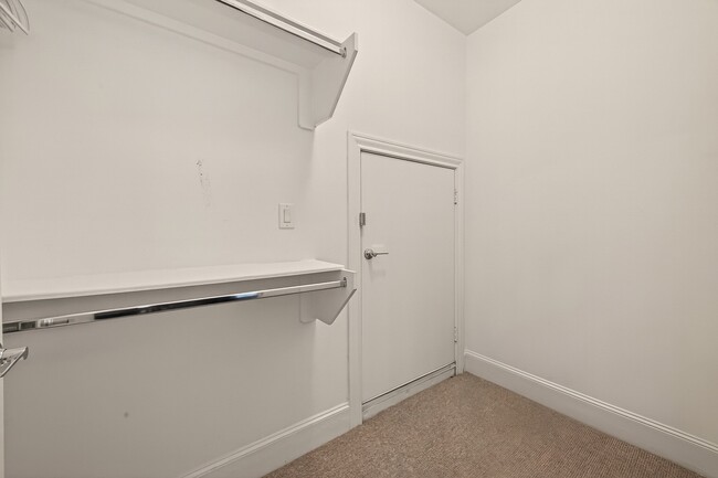 Building Photo - 2506 McKinney St