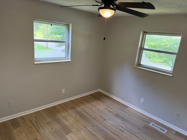 Building Photo - Renovated Rocky Hill Home