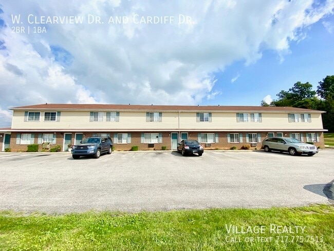 Building Photo - NO Steps! Affordable 2-Bed Convenient to I...