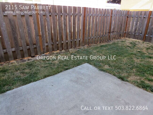Building Photo - 2115 Sam Parrett Dr