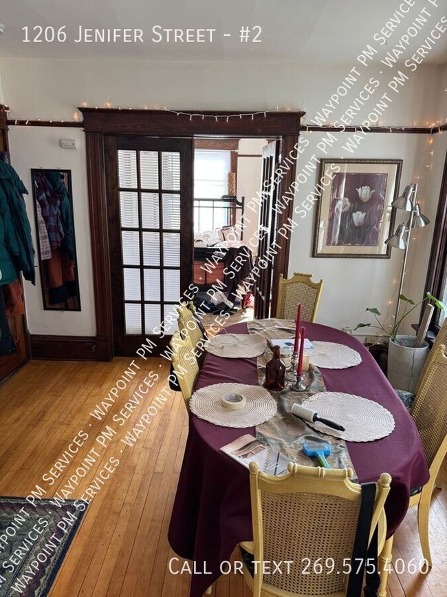 Building Photo - 1206 Jenifer St