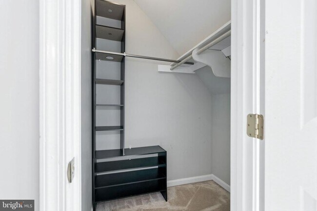 Building Photo - 2009 White Lake Dr