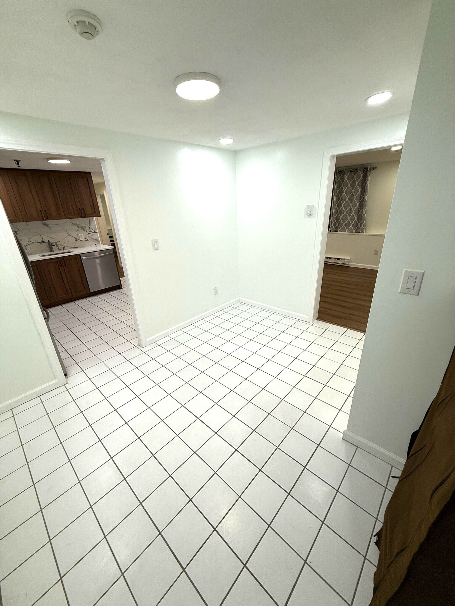 Building Photo - 15 Spencer Rd