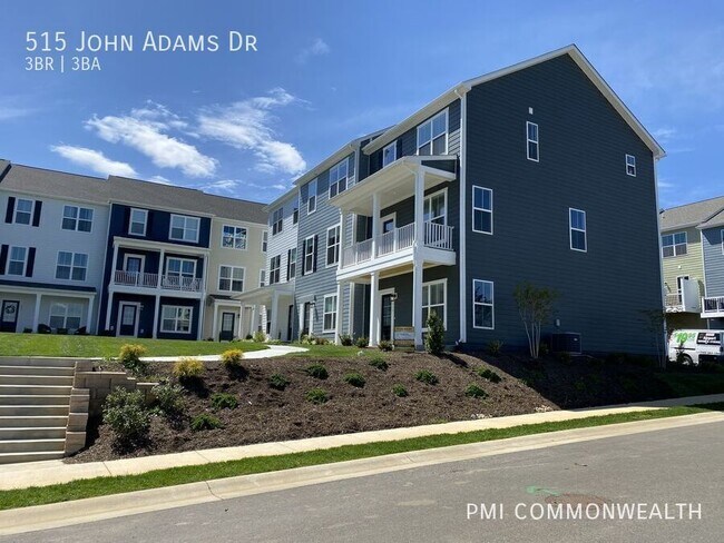 Building Photo - 515 John Adams Dr NW