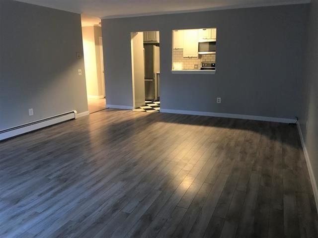 Building Photo - 13 Strawberry Bank Rd