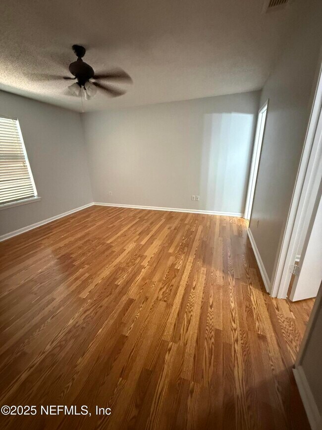 Building Photo - 12615 Enchanted Hollow Dr