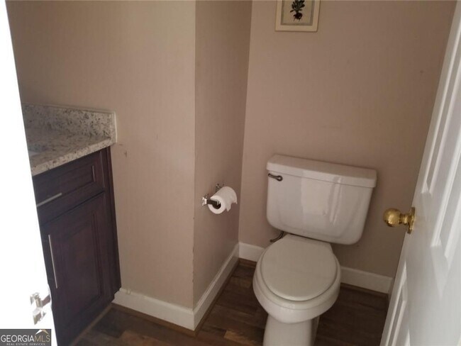 Building Photo - 991 Bridgegate Dr NE