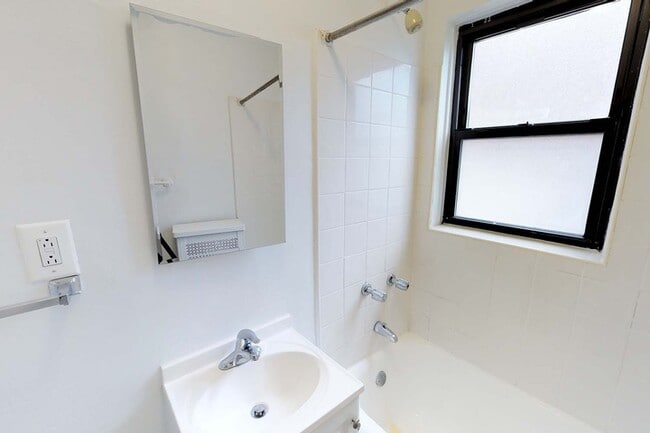 Floorplan - 1440 E. 52nd Street
