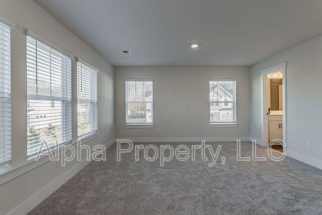 Building Photo - 451 Hazelcote Rd