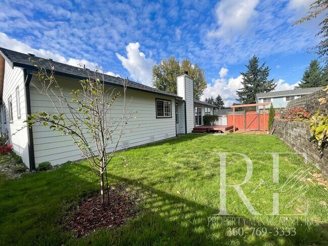 Building Photo - Stunning Rambler
