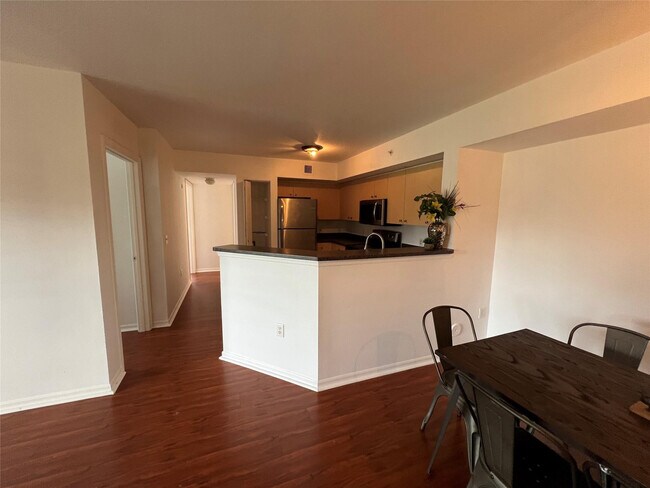 Building Photo - 4101 San Marino Blvd