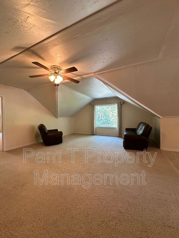 Building Photo - 9160 Ferguson Ave