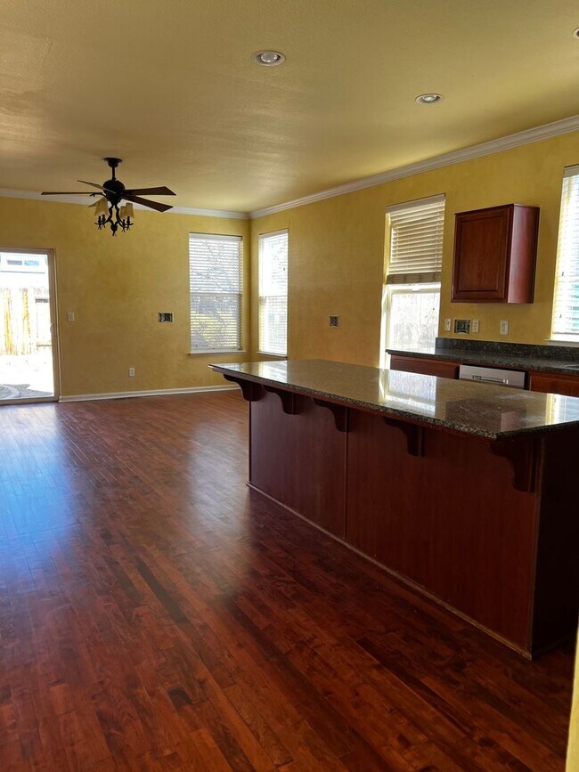 Building Photo - 566 Tioga Pass Ct