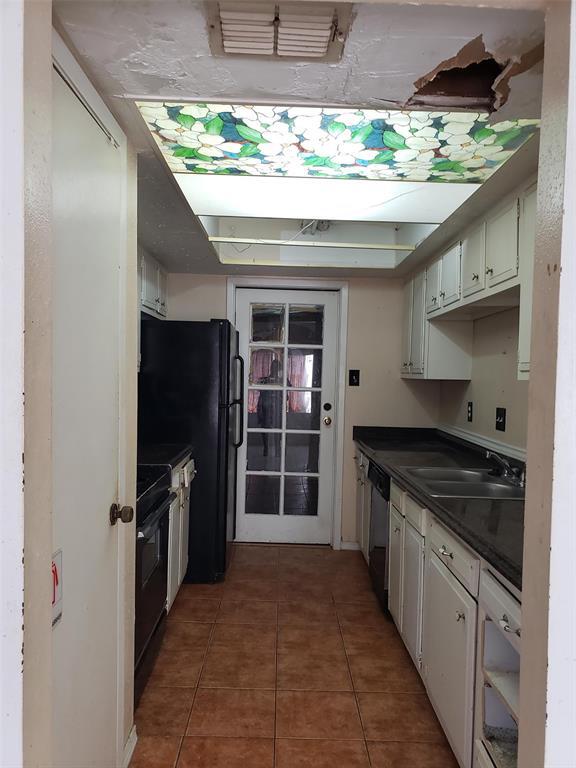 Building Photo - 12821 Clarewood Dr