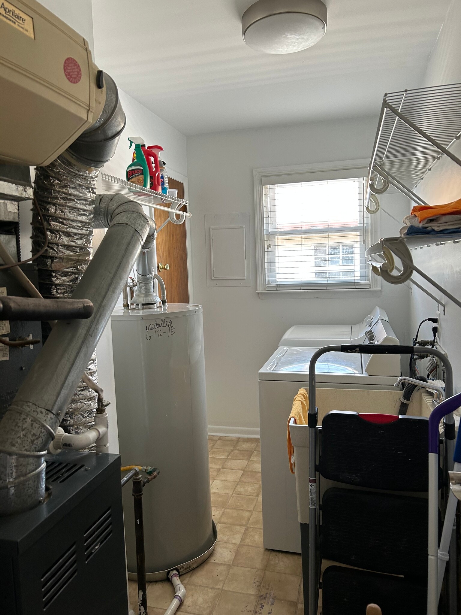 Building Photo - 8124 Ryers Ave