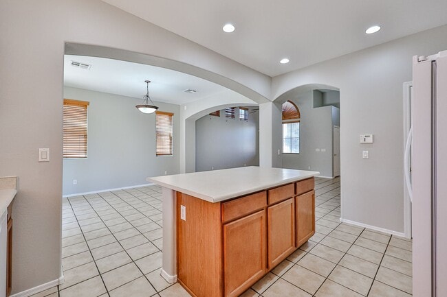 Building Photo - COMING SOON!! 3 bed 2.5 bath in most preferred Phoenix area