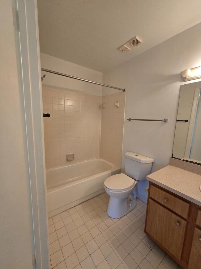 Building Photo - 2445 SW 18th Terrace