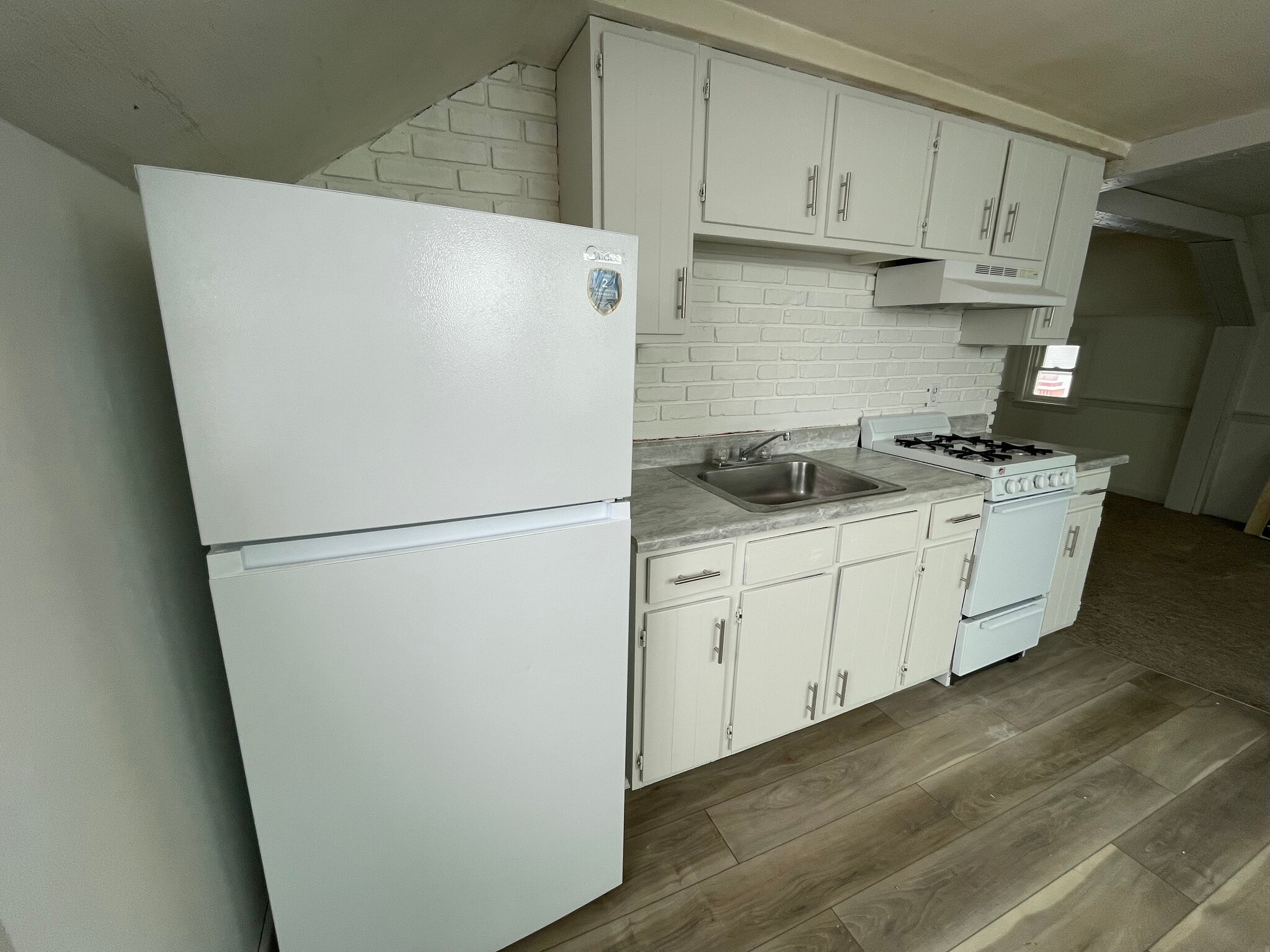 Newly renovated kitchen - 29 Center St