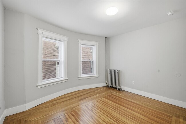 Building Photo - 140 Belmont Ave