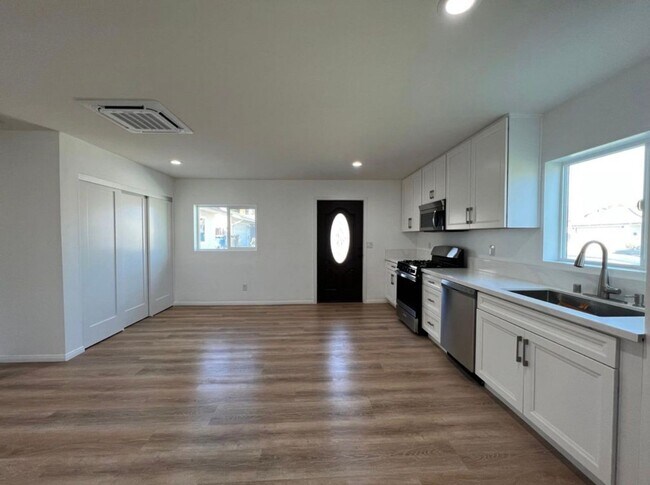 Building Photo - 239 Malito Ct