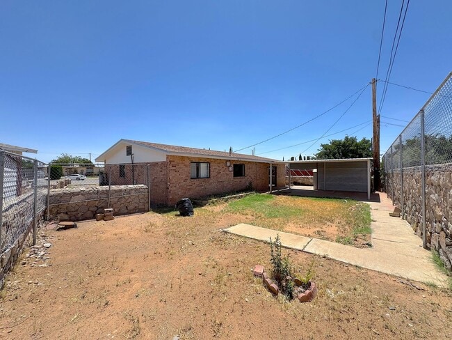 Building Photo - 10617 Josie Pl