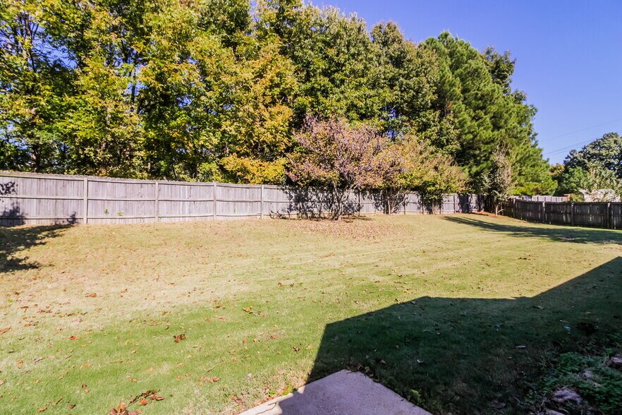 Building Photo - 8153 Green Valley Cove