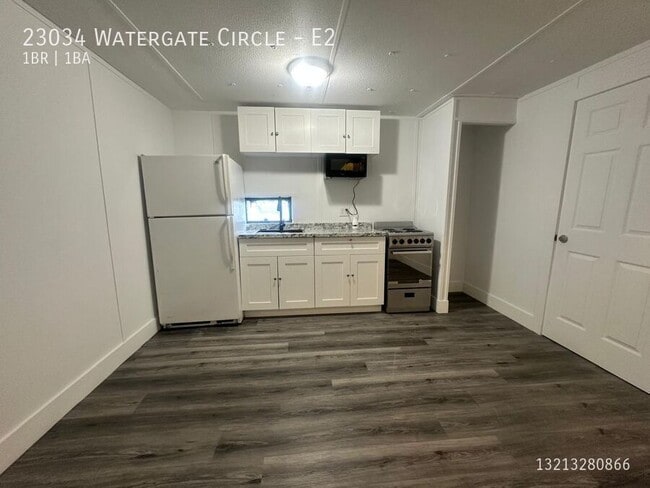 Building Photo - 23034 Watergate Cir