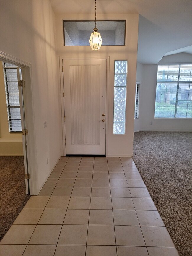 Building Photo - BEAUTIFUL 3/2 HOUSE FOR RENT IN TATUM RANCH