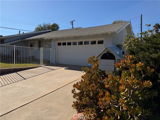 Building Photo - 11543 Swinton Ave