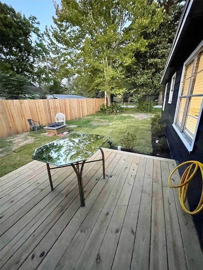 Building Photo - 3627 Keeland St