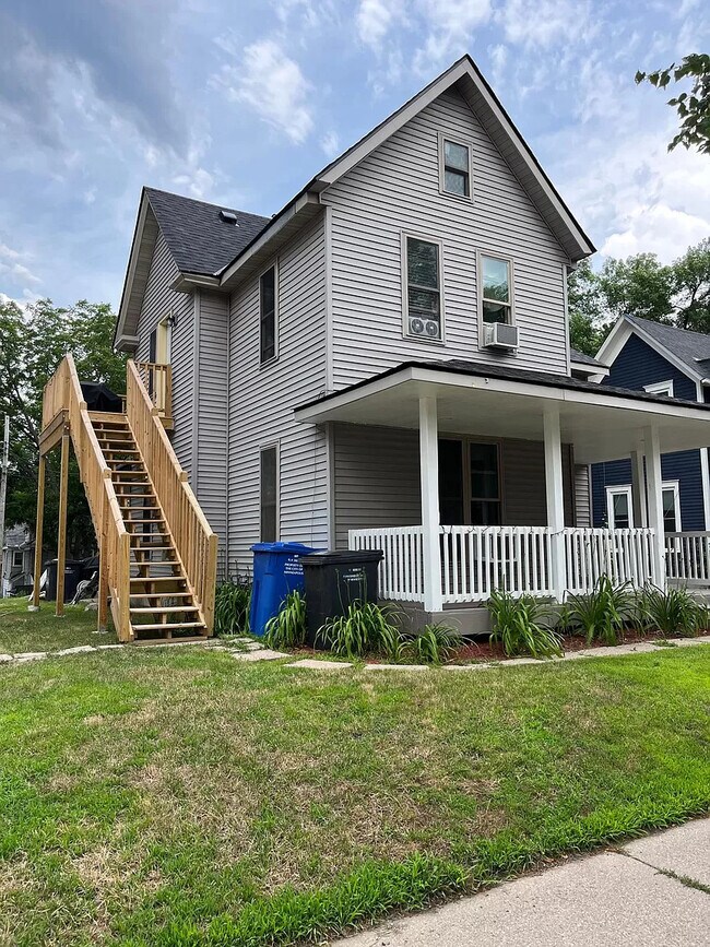 2402 Pierce St NE 2402 Pierce St NE Minneapolis MN 55418 Apartment