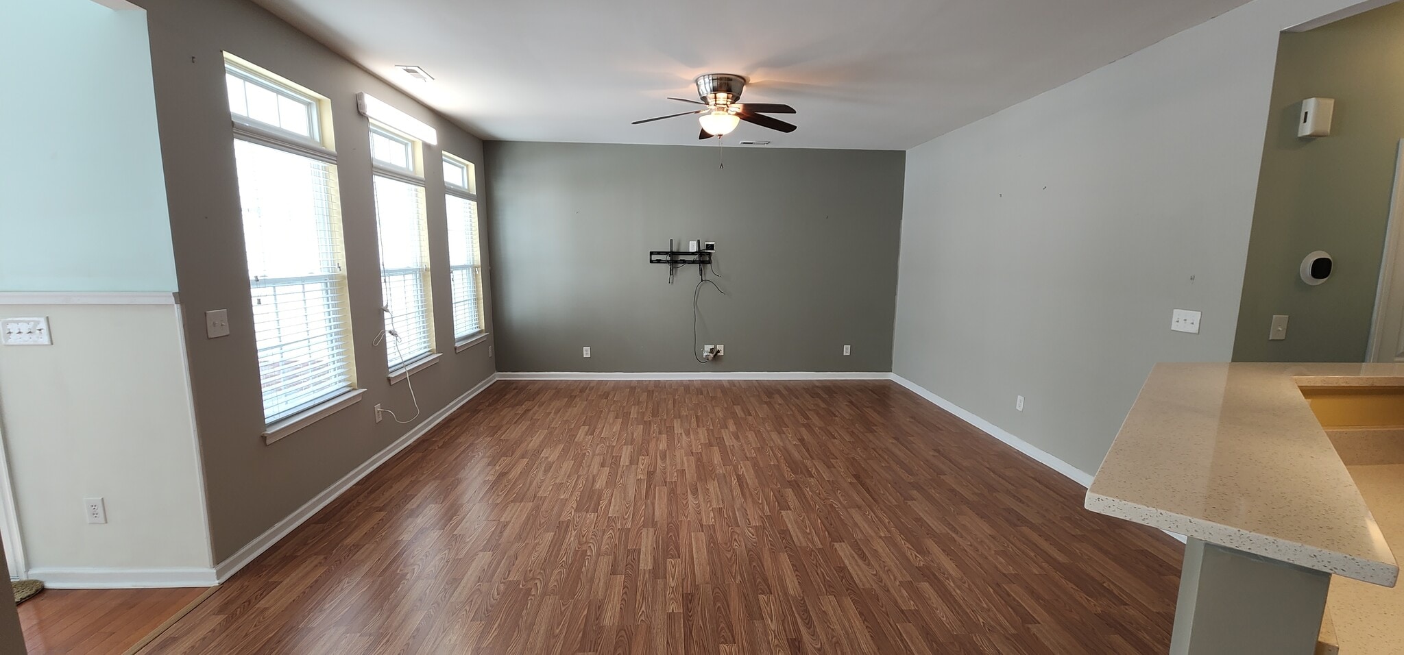 Building Photo - 709 Prospect Ln