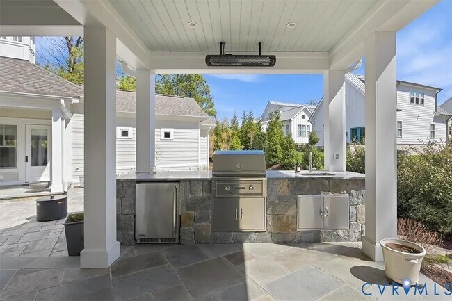 Building Photo - 9311 Larus Ct