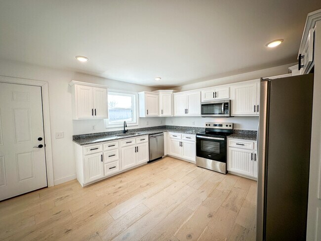 Building Photo - 46 Caden Ln