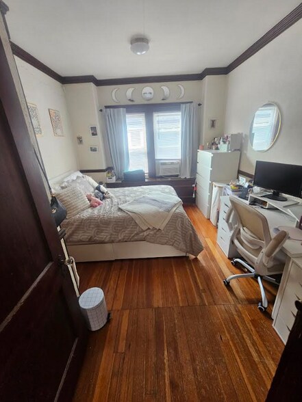 Building Photo - 34 Sunset Rd