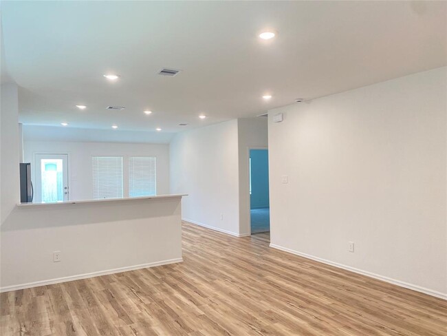 Building Photo - 17010 Daylily Dune Wy