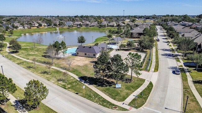 Building Photo - 7039 Villa Mountain Ln
