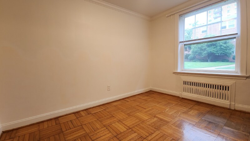 Building Photo - 813 Westwood Dr