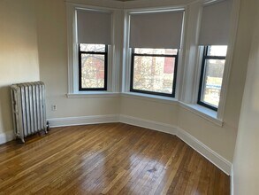 Building Photo - PACKARDS CORNER 4th Floor Sunny Studio, Ut...