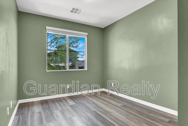 Building Photo - 755 Tallgrass St