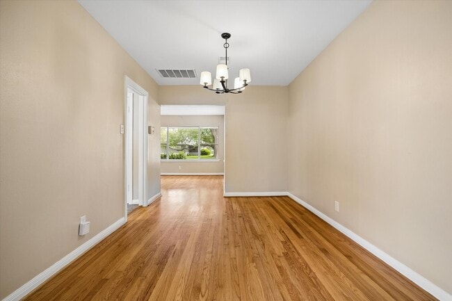 Building Photo - 5610 Evergreen St