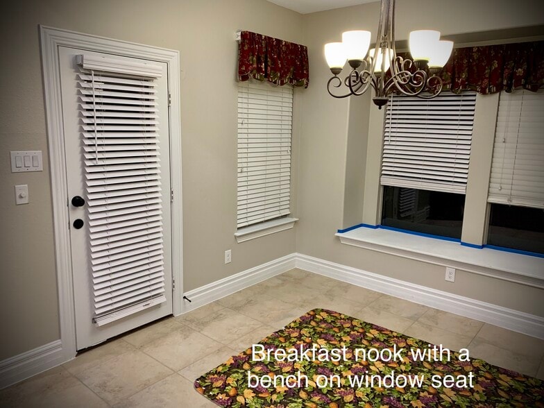 Building Photo - 1305 Miami Dr