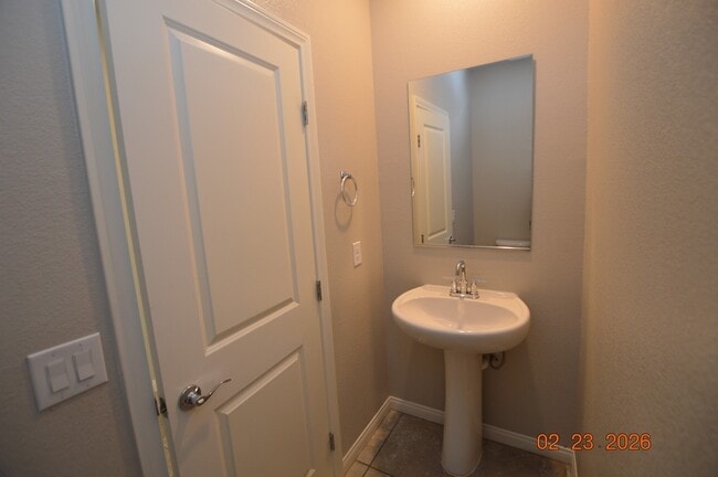 Building Photo - 7925 Savannah Sky Ave