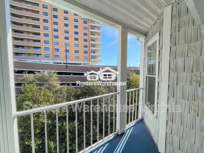 Building Photo - 2304 Beach Haven Dr